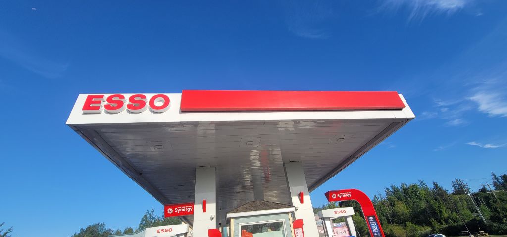 Gas station cleaning waubaushene on 002 min