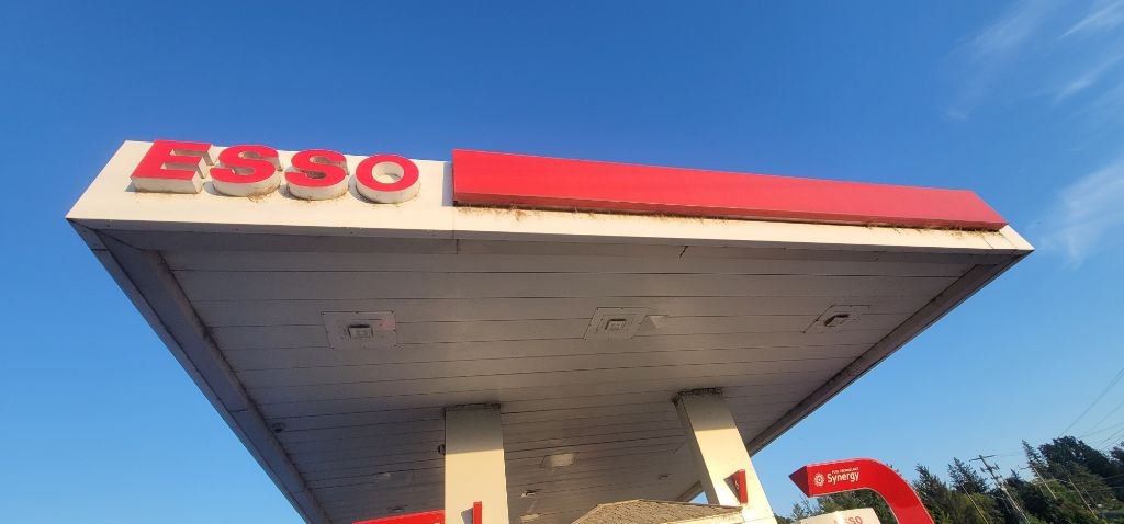 Gas Station Cleaning in Waubaushene, ON