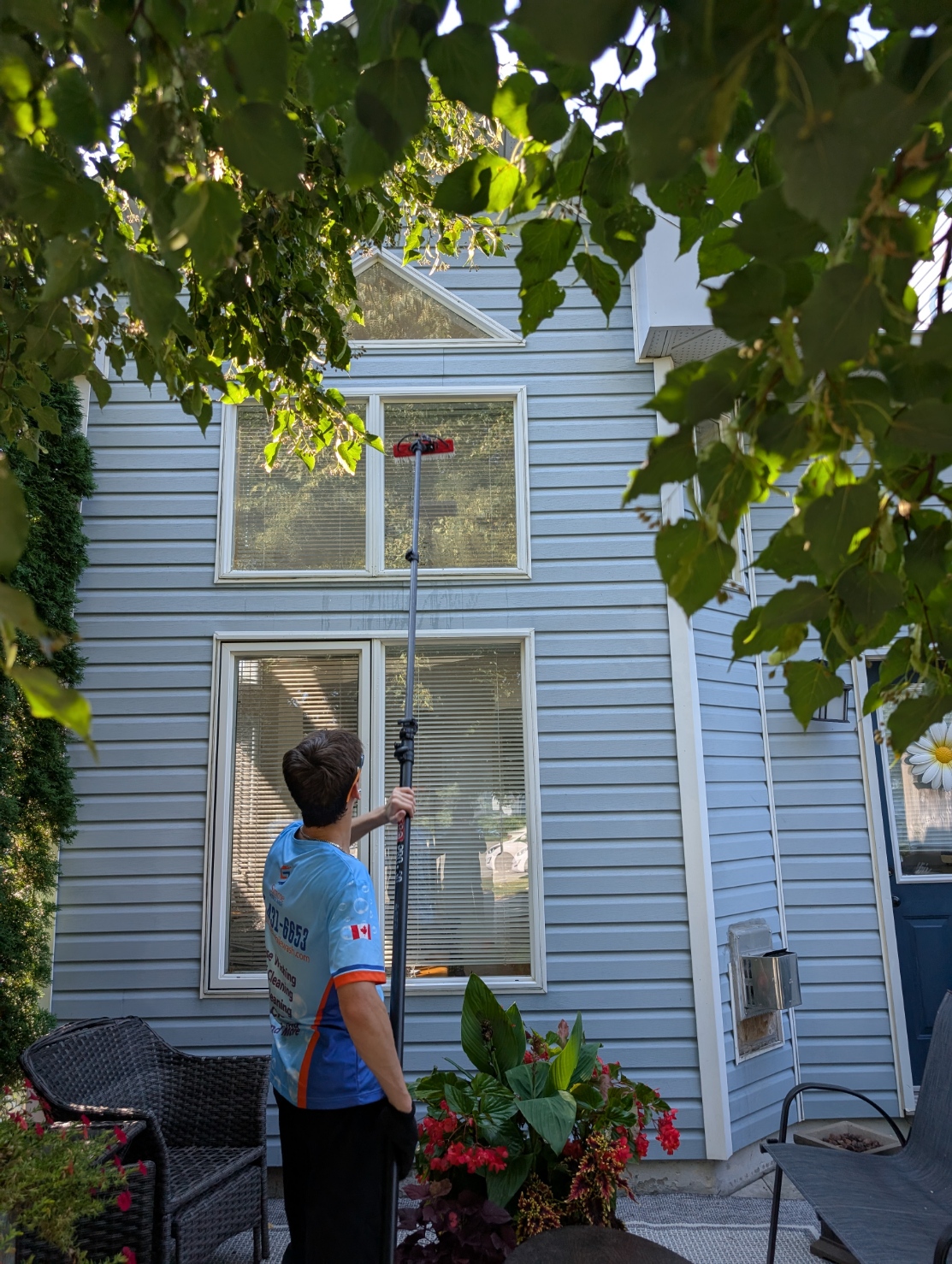 Project Spotlight: Townhouse Condo Window Washing in Collingwood Thumbnail