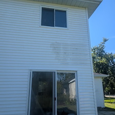Soft-House-Washing-a-House-in-Innisfil-Removing-Mold-and-Years-of-Dirt 1